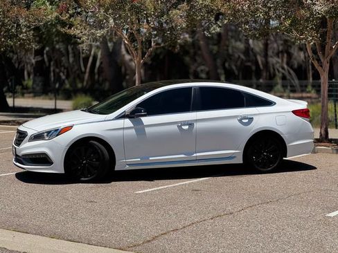 Used 2017 Hyundai Sonata Sport w/ Value Edition Package 02 FWD image 15