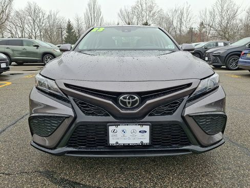 Used 2023 Toyota Camry SE w/ Cold Weather Package image 2