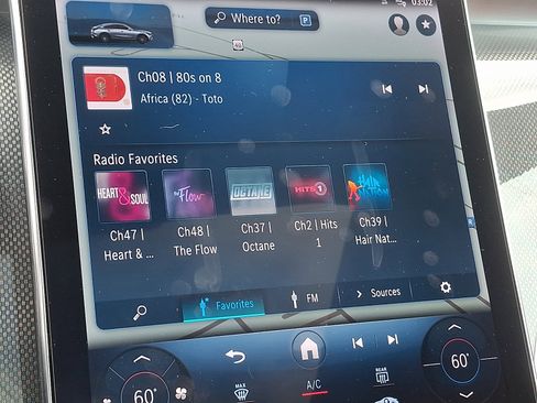 Used 2024 Mercedes-Benz GLC 300 4MATIC image 18