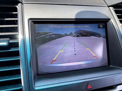 Used 2013 Ford Taurus Limited FWD image 22