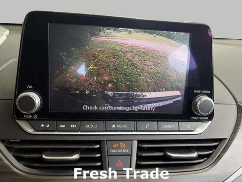 Used 2023 Nissan Altima 2.5 SV AWD/4WD image 10