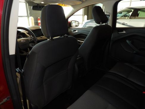 Used 2019 Ford Escape SE image 21