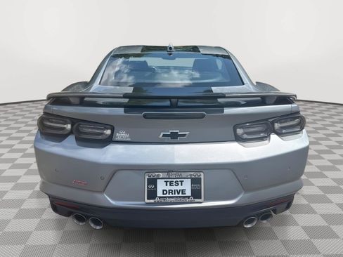 Used 2023 Chevrolet Camaro SS RWD image 7