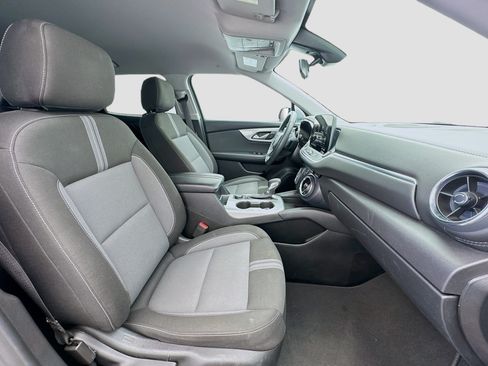 Used 2025 Chevrolet Blazer LT FWD image 19