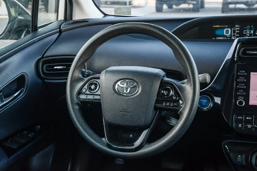 Used 2020 Toyota Prius LE FWD image 12