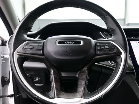 Used 2022 Jeep Grand Cherokee L Limited image 24
