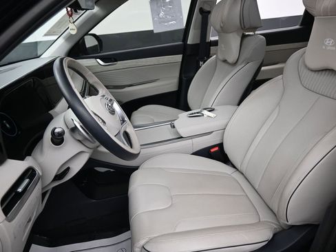 Used 2023 Hyundai Palisade Calligraphy w/ Cargo Package image 27