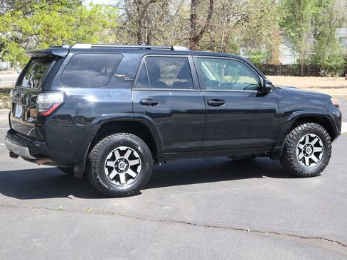 Used 2022 Toyota 4Runner TRD Off-Road Premium w/ Moonroof Package image 4