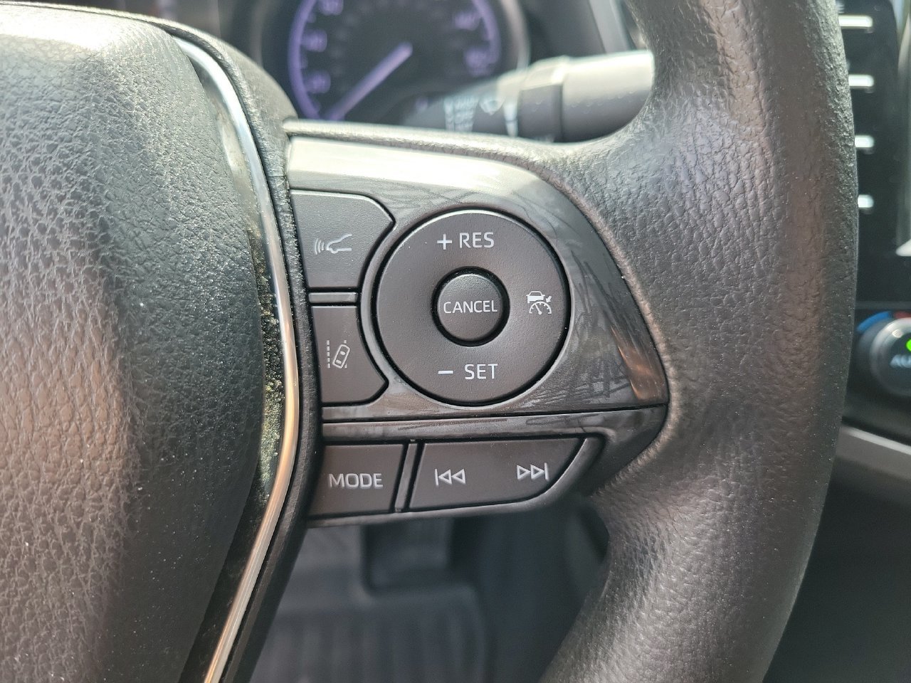 Used 2019 Toyota Camry LE FWD image 20