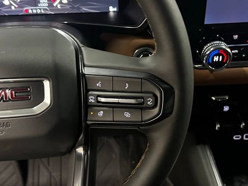 New 2026 GMC Canyon AT4 w/ AT4 Premium Package AWD/4WD image 15