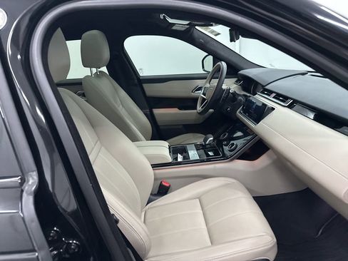 Used 2022 Land Rover Range Rover Velar R-Dynamic S image 29