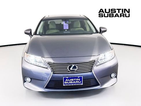 Used 2015 Lexus ES 350 w/ Luxury Package FWD image 2