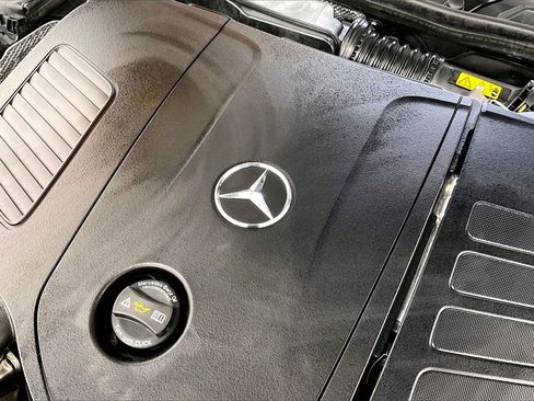 Used 2022 Mercedes-Benz C 300 Sedan image 32