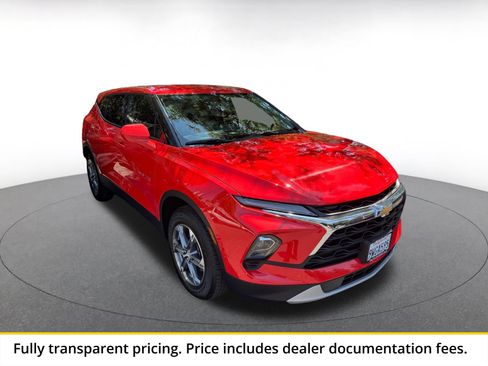 Used 2026 Chevrolet Blazer LT FWD image 1