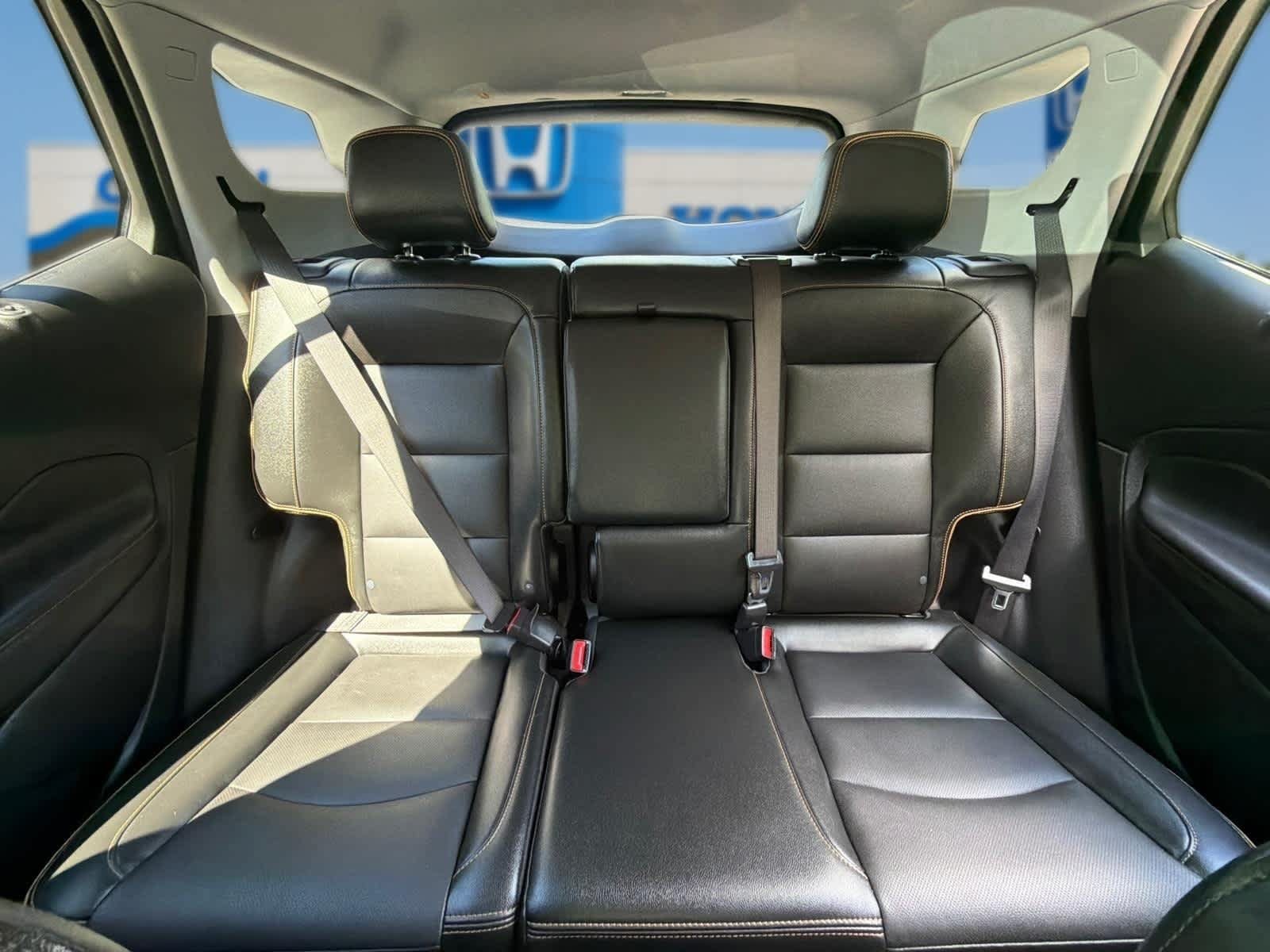 Used 2024 GMC Terrain AT4 AWD/4WD image 25