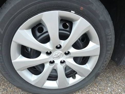 Used 2026 Toyota Corolla LE FWD image 23