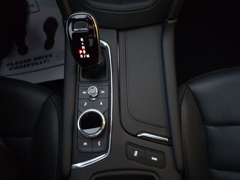 Certified 2025 Cadillac XT6 Premium Luxury image 25