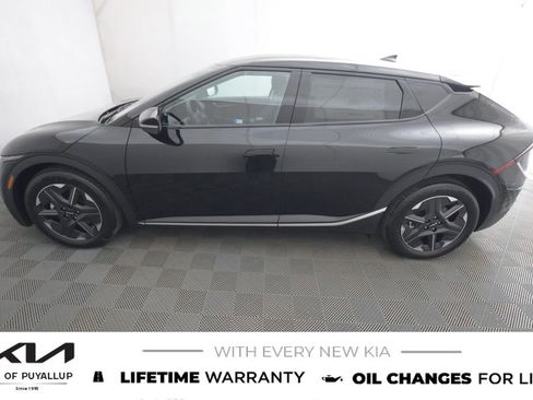 New 2025 Kia EV6 Light image 8