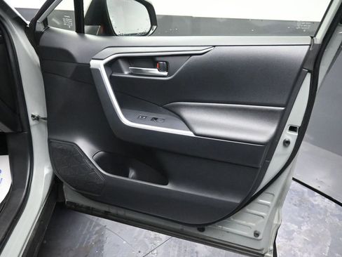 Used 2023 Toyota RAV4 XLE Premium image 19