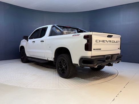 Used 2019 Chevrolet Silverado 1500 Custom Trail Boss image 3