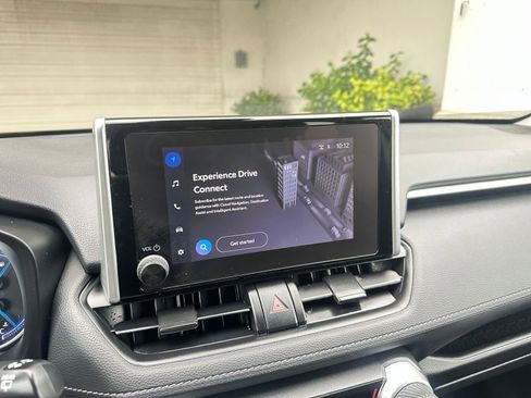 Used 2025 Toyota RAV4 LE image 21