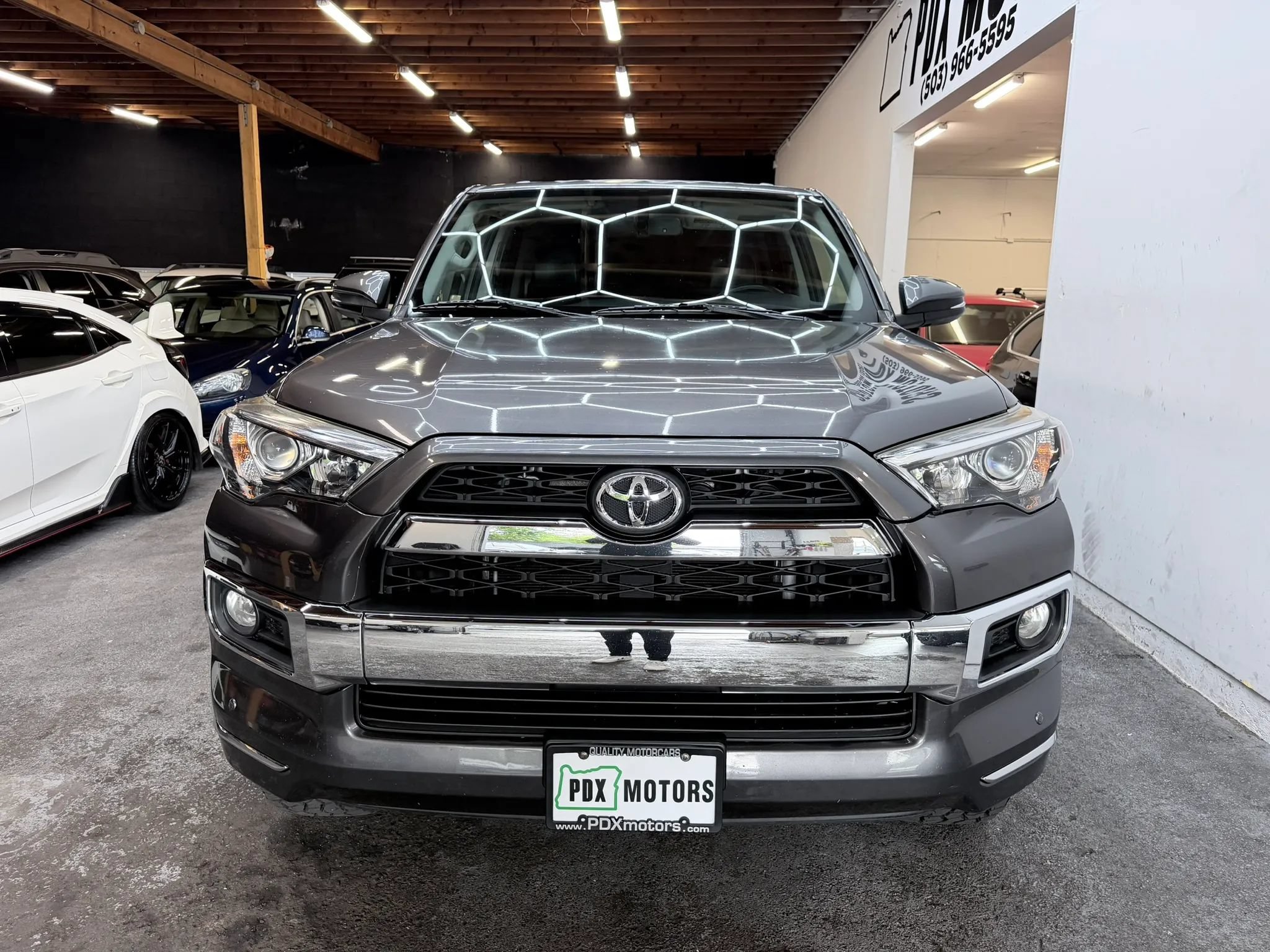 Used 2016 Toyota 4Runner Limited AWD/4WD image 3