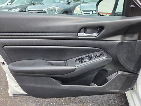 Used 2021 Nissan Altima 2.5 S w/ Driver Assist Package FWD image 9