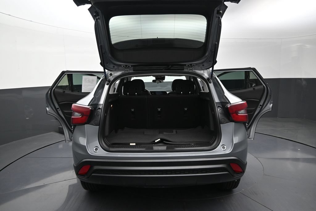 Certified 2024 Chevrolet Trax LS FWD image 11