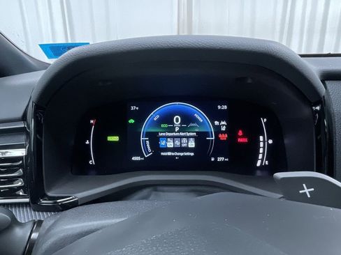 Certified 2025 Toyota Camry SE image 11