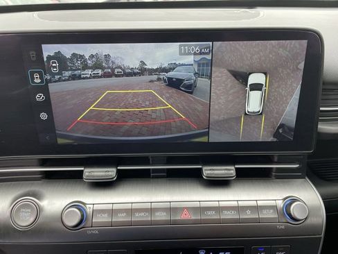 Used 2024 Hyundai Kona Limited image 20