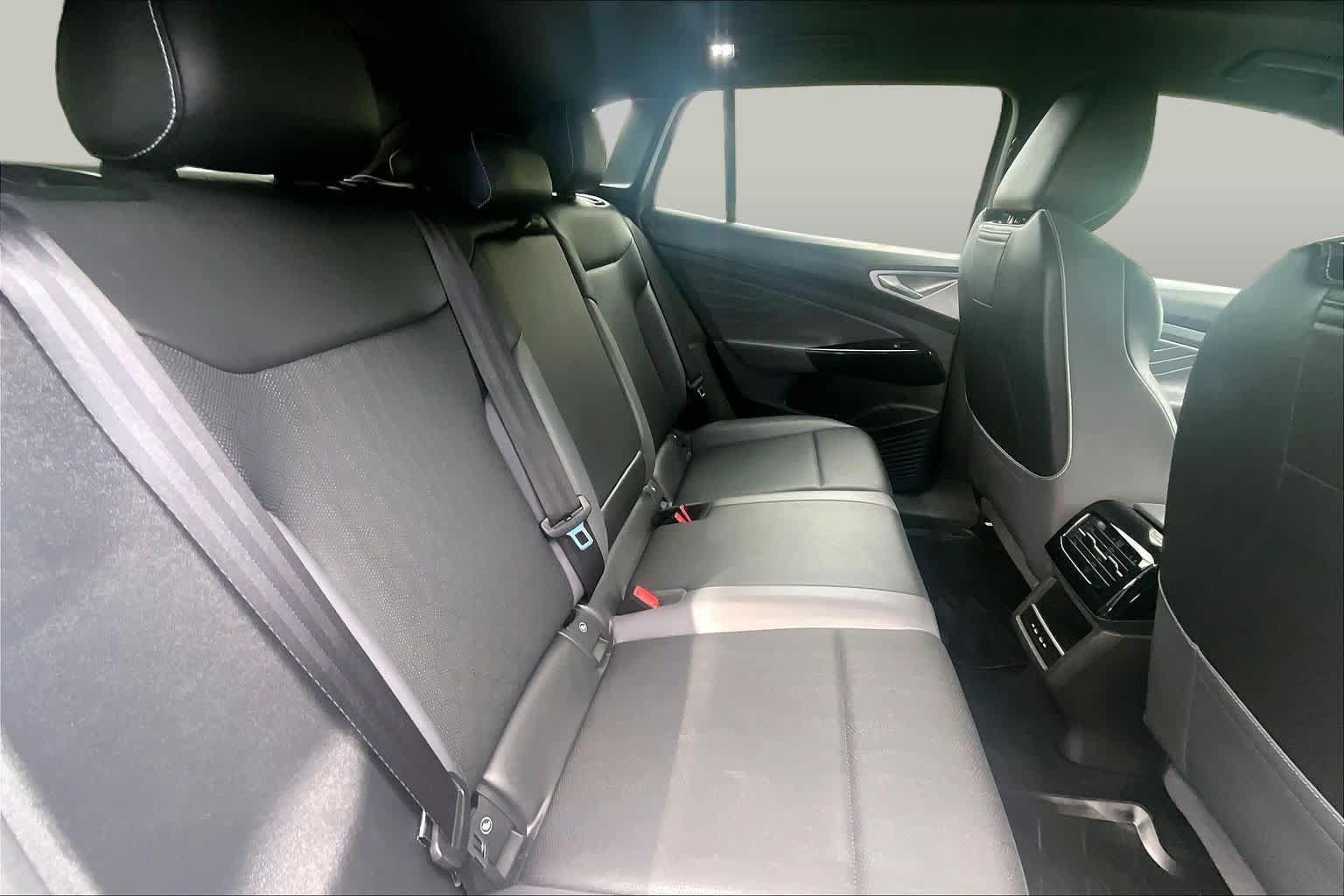 Used 2024 Volkswagen ID.4 S RWD image 19