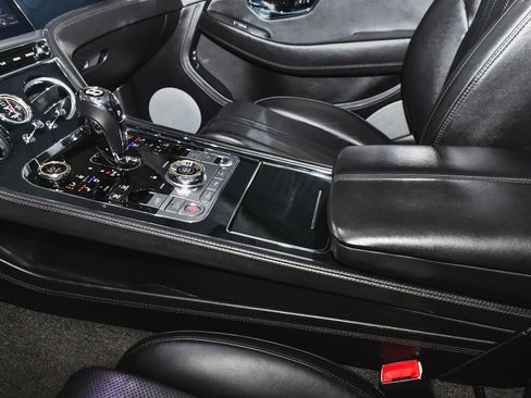 Used 2020 Bentley Continental GT image 39