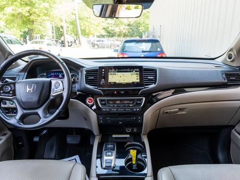 Used 2021 Honda Pilot Elite image 17