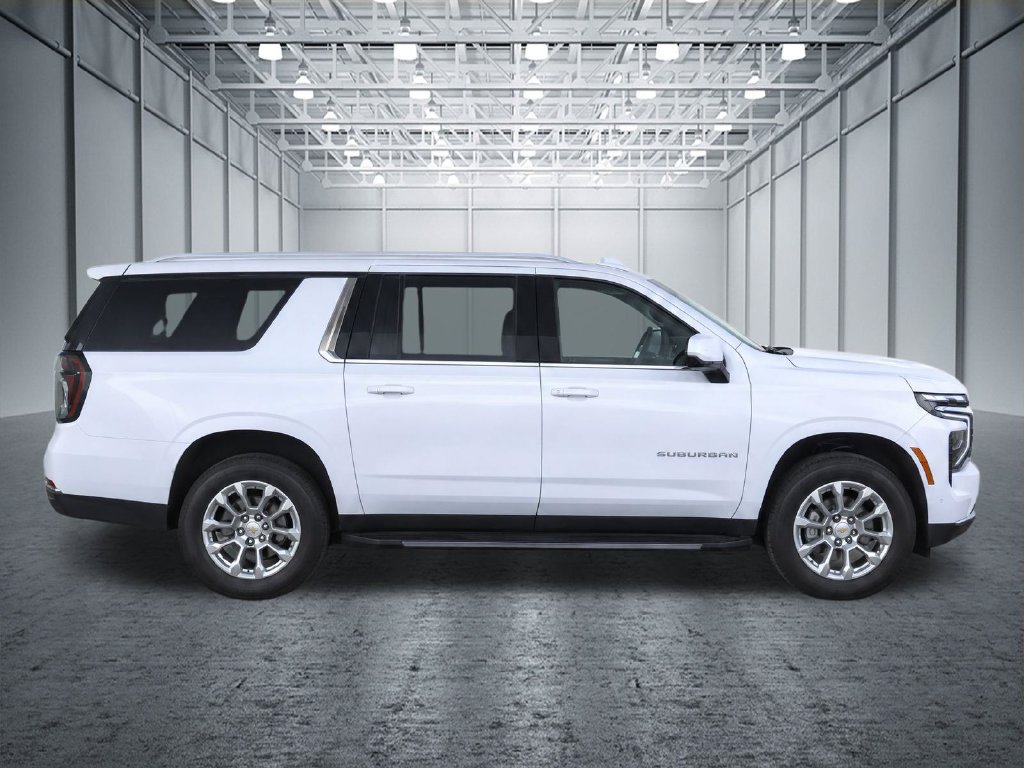 Certified 2026 Chevrolet Suburban LT w/ Comfort Package AWD/4WD image 9