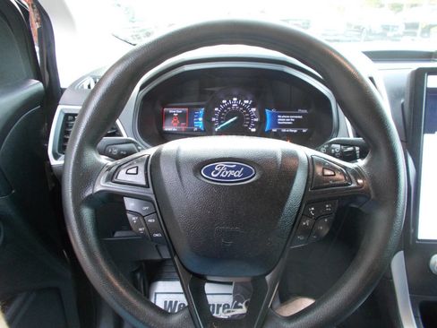 Used 2022 Ford Edge SE w/ Black Appearance Package AWD/4WD image 12