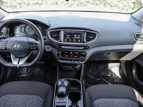 Used 2019 Hyundai Ioniq Electric FWD image 13