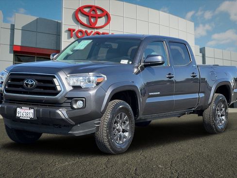 Certified 2023 Toyota Tacoma SR5 AWD/4WD image 7