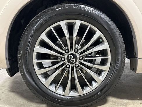 Used 2019 INFINITI QX80 Luxe w/ Proactive Package AWD/4WD image 29