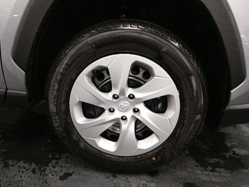 Used 2025 Toyota RAV4 LE image 28