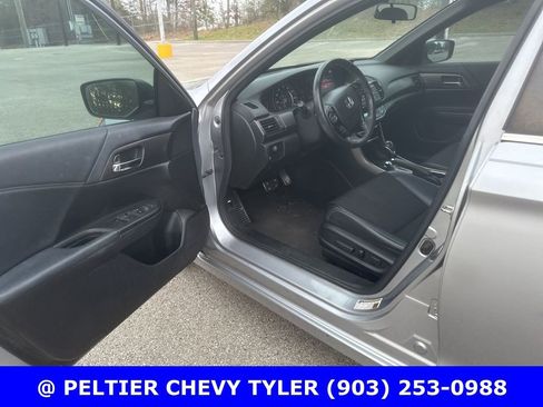 Used 2016 Honda Accord Sport image 10