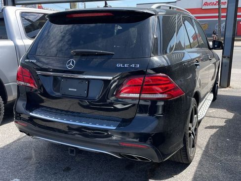 Used 2018 Mercedes-Benz GLE 43 AMG 4MATIC image 4