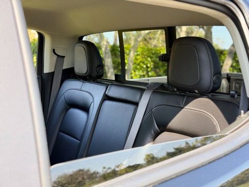 Used 2022 Chevrolet Colorado ZR2 image 27