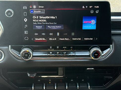 Used 2025 GMC Canyon Elevation RWD image 12