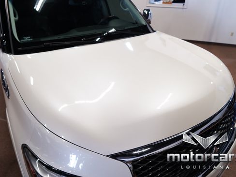 Used 2017 INFINITI QX80 2WD w/ Deluxe Technology Package image 11