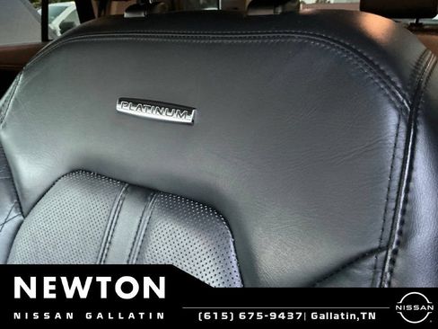 Used 2019 Ford Expedition Platinum AWD/4WD image 3