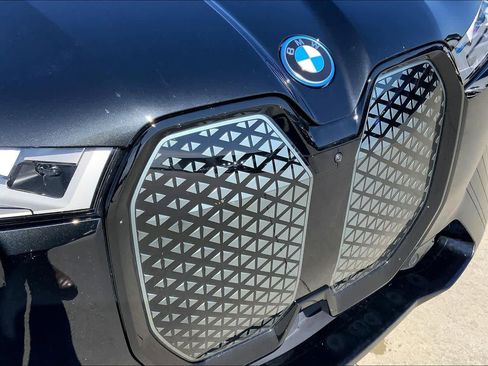 Used 2025 BMW iX M60 image 29