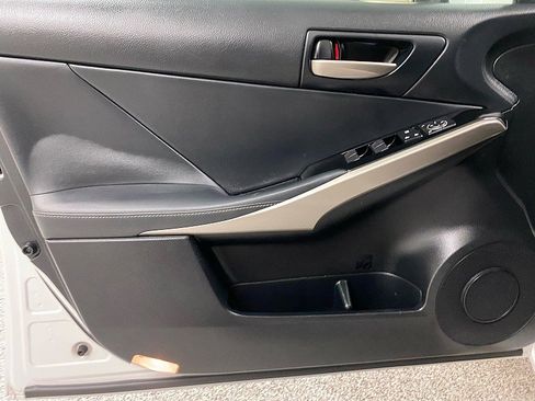 Used 2018 Lexus IS 300 w/ Accessory Package image 10