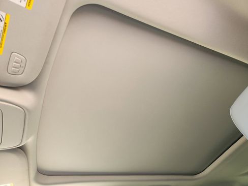 Used 2025 Ford Expedition Active image 23