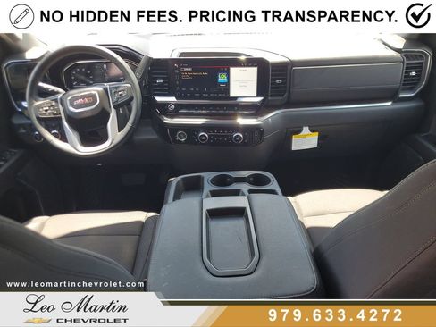 Used 2024 GMC Sierra 1500 Elevation w/ X31 Off-Road Package AWD/4WD image 11