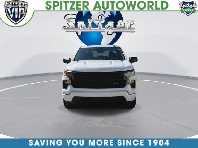 Used 2025 Chevrolet Silverado 1500 Custom w/ Turbomax Blackout Package AWD/4WD image 3